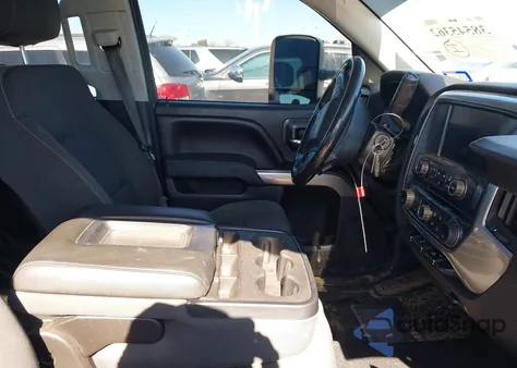 2015 Chevrolet Silverado 1500 1Lt из США, поврежденный, VIN 1GCVKREC3FZ207476